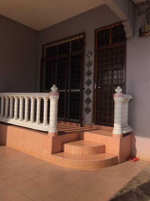 Homestay Che Mat Kuala Terengganu Exteriör bild