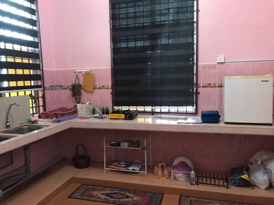 Homestay Che Mat Kuala Terengganu Exteriör bild